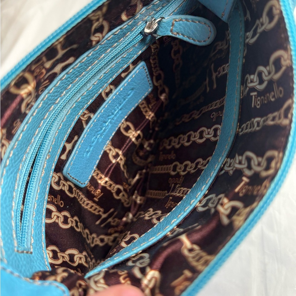 Tignanella Pebble leather turquoise crossbody bag organizer - Picture 7 of 13